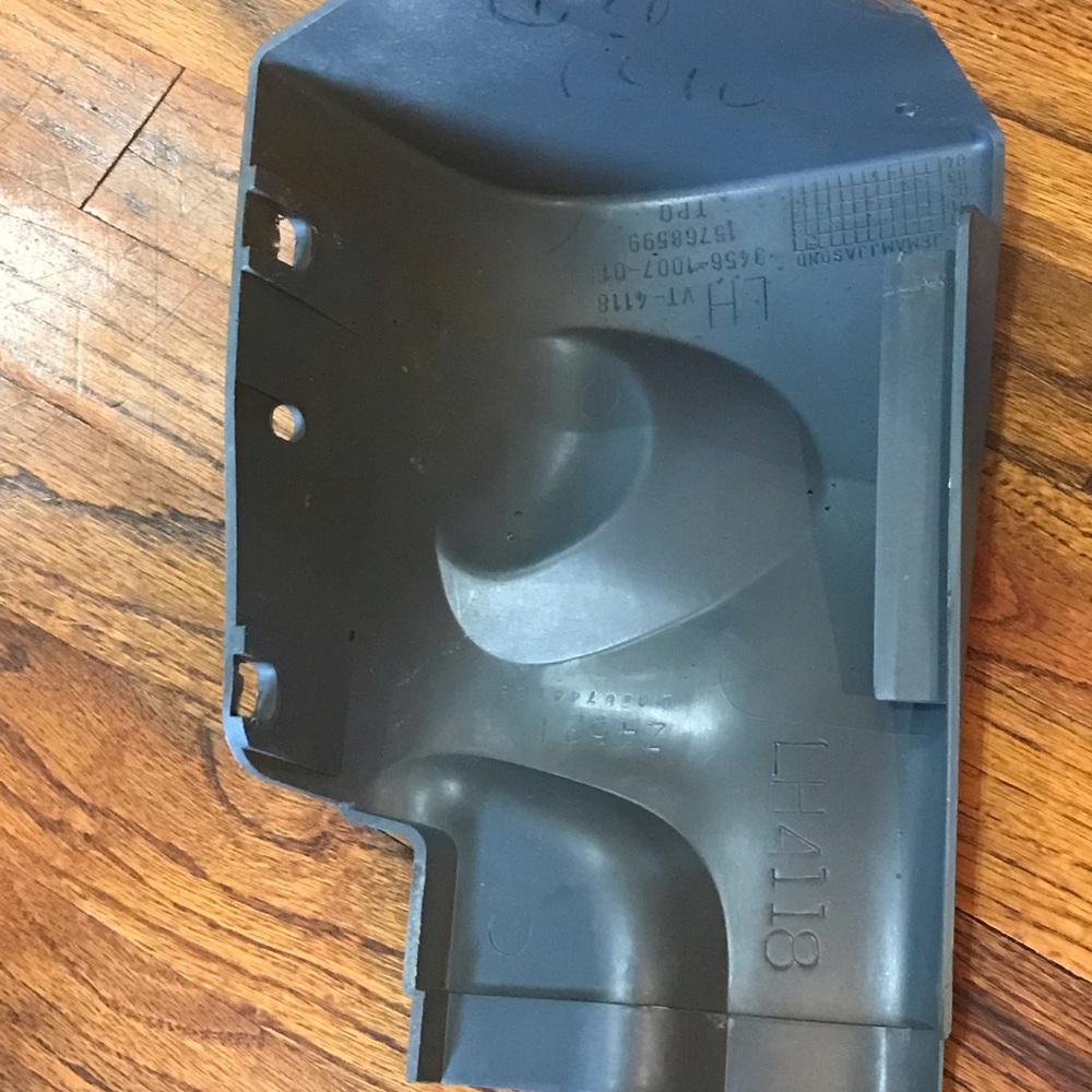 Chevy Tahoe Z71 Molding Left Driver Rear Quarter Panel Trim Fender 15768599 - Picture 13 of 16
